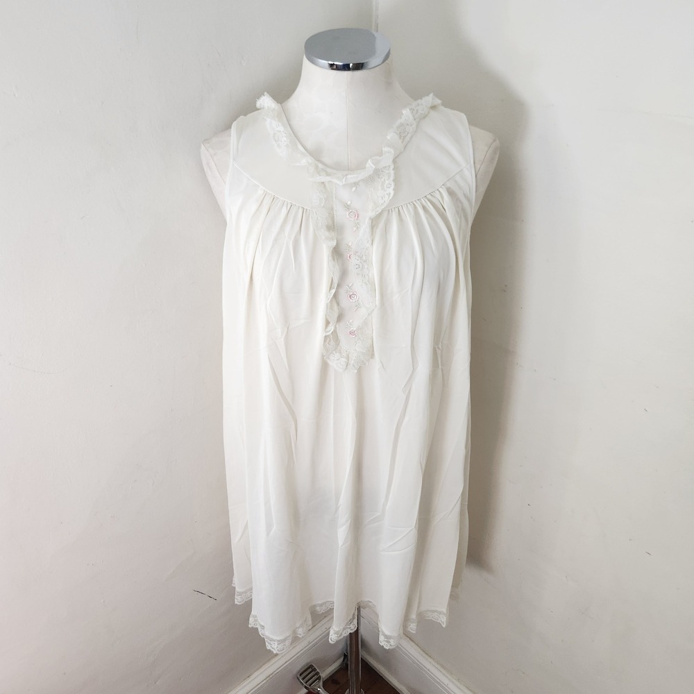 Vintage Shadowline Ivory Lace Nightgown Sleeveless Floral Embroidered Medium